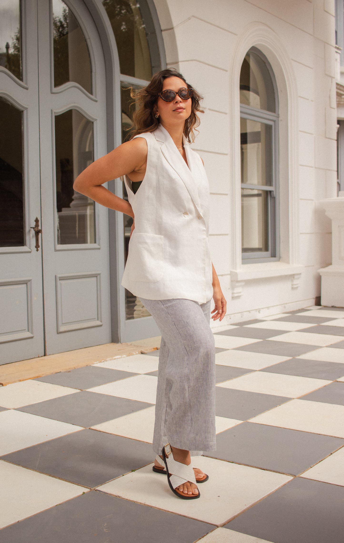 Sleeveless Linen Lined Jacket