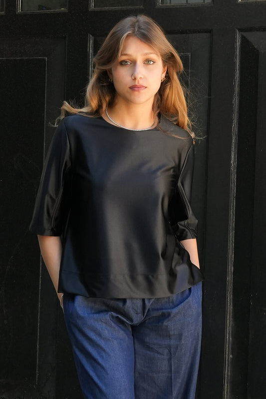 Relaxed knitted satin tee