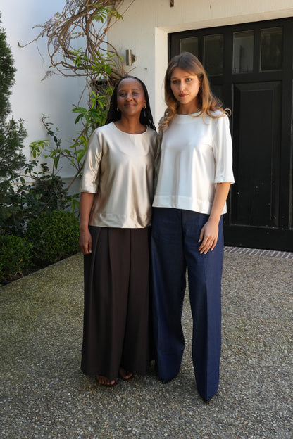 Relaxed knitted satin tee