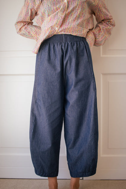 Contour Jogger in Denim