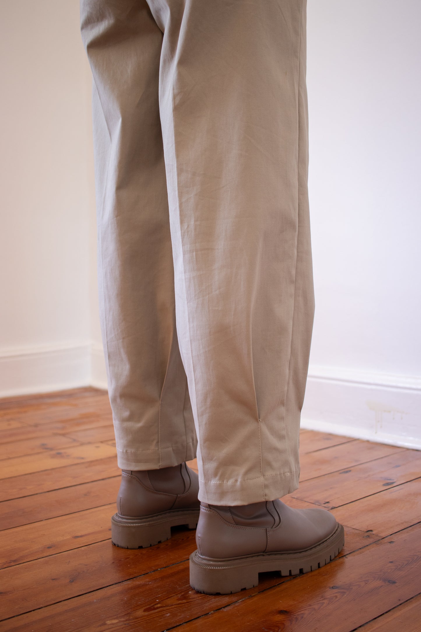 Structured Barrel Leg Pants